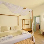 Isola Memmia Bed & Breakfast