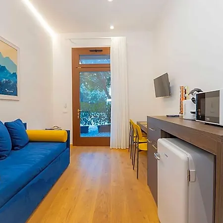 Isola Memmia 4*
