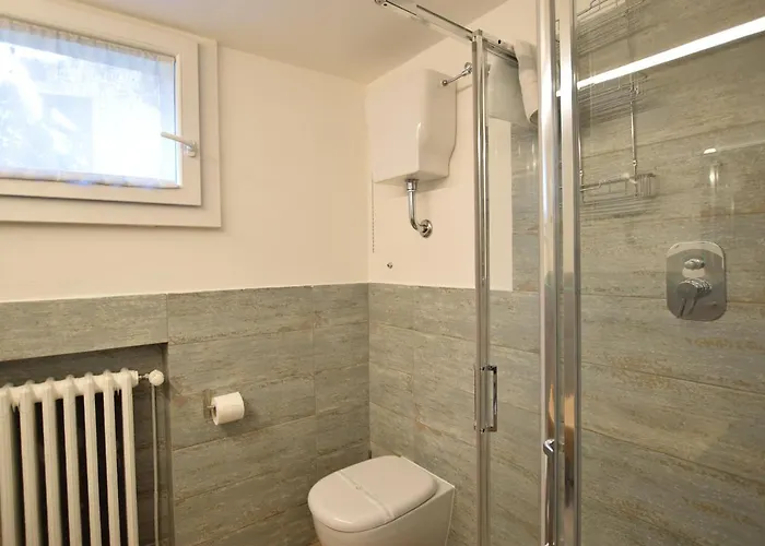 Isola Memmia 4* Padua